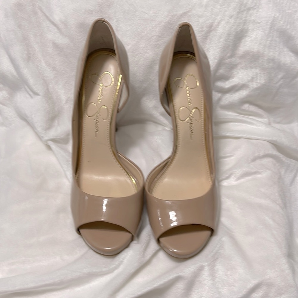 EUC Jessica Simpson Size 8 Patent Leather 5 inch heel Stilettos